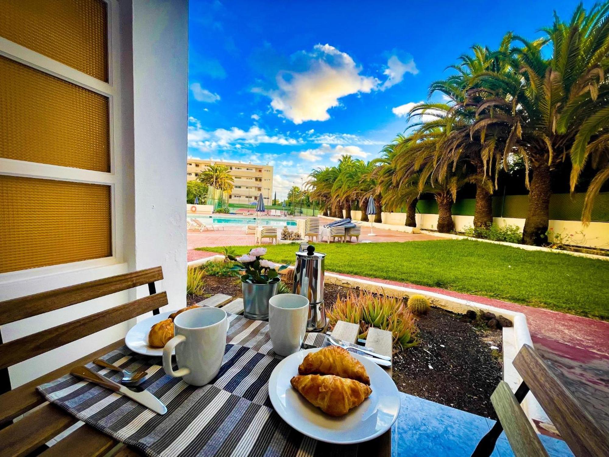 Pool View Apartment *